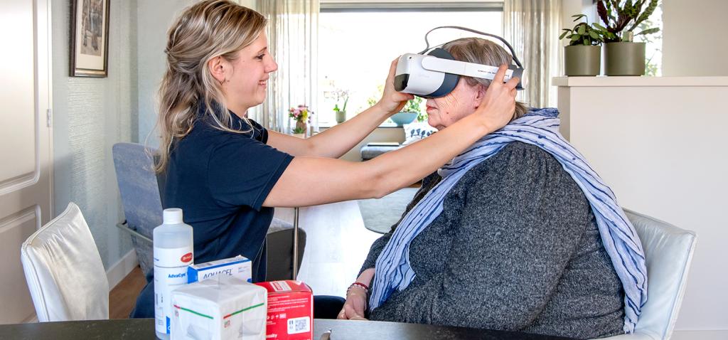 VR bril tijdens wondverzorging