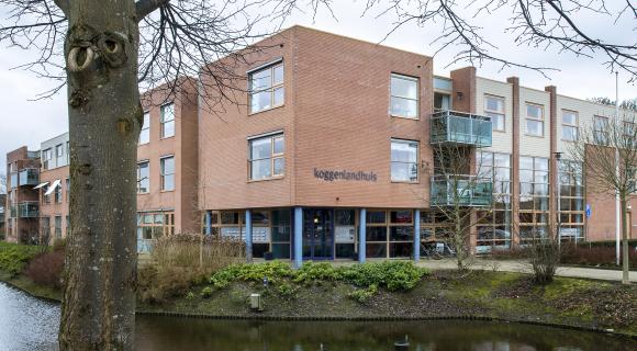 Koggenlandhuis, voorkant