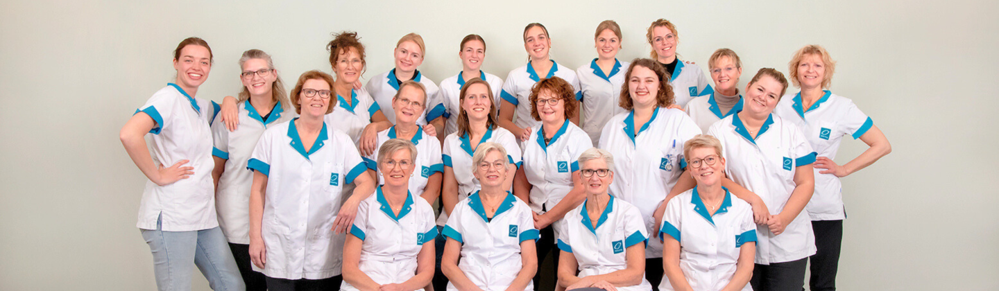 Een groepsfoto van thuiszorgteam Bovenkarspel Grootebroek