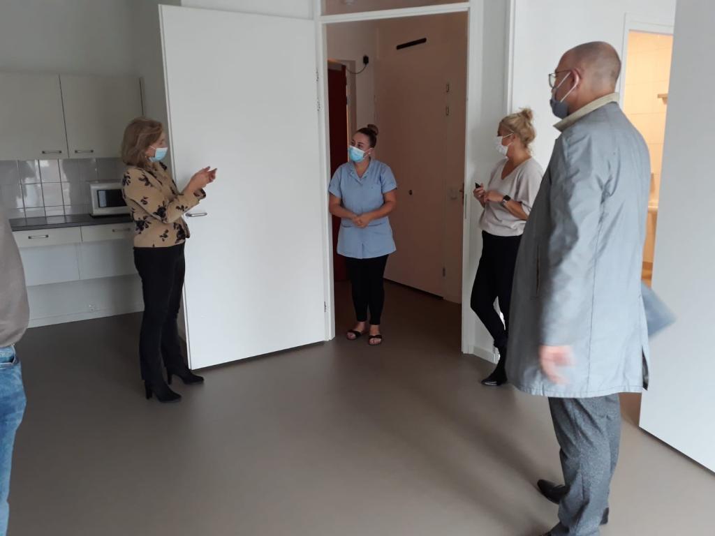 Omringbestuurders Jolanda Buwalda en Frido Kraanen bezoeken locatie Dyckzicht