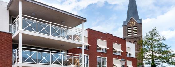 Martinus voorzijde kerk