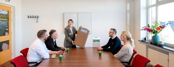 Een van de GreenTeams van Omring aan het brainstormen